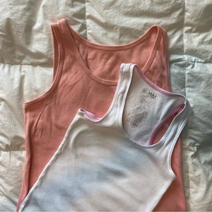 ⛄️ TWO XL tank tops. One white with pink trim and one peach!